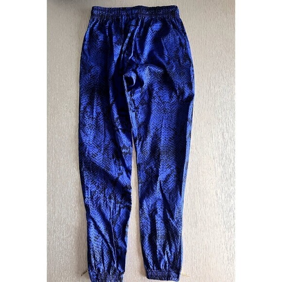 Hip and Bone Men's Blue Camo Sweatpants - Size Medium, Gently Used - Picture 14 of 15